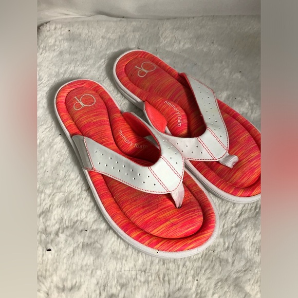 The Women’s Ocean Pacific Memory Foam Flip Flops. Size 7/8 - Picture 1 of 4